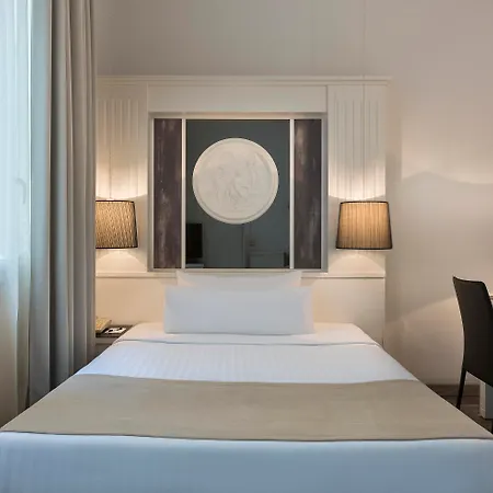 Opera Affiliated By Meliá Hotel 4*
