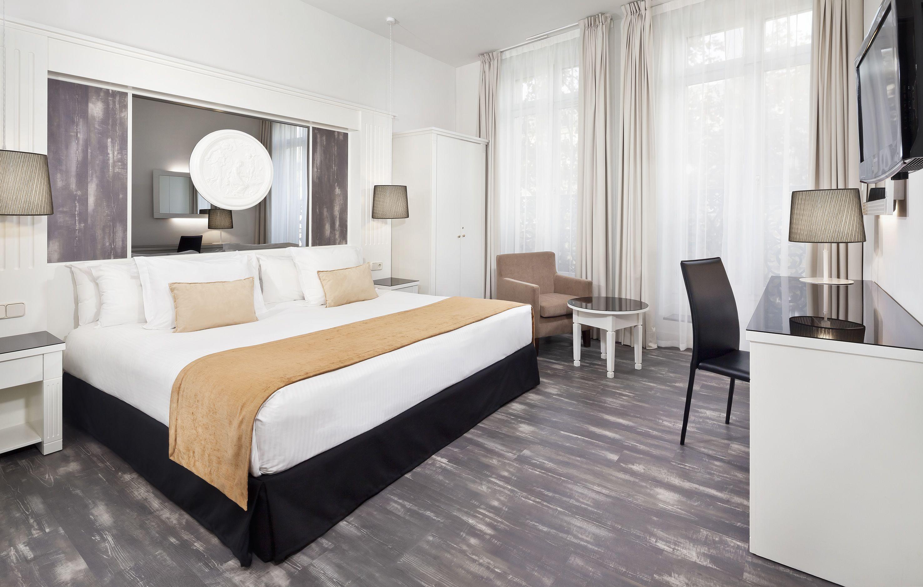 Opera Affiliated By Meliá 4* Parigi