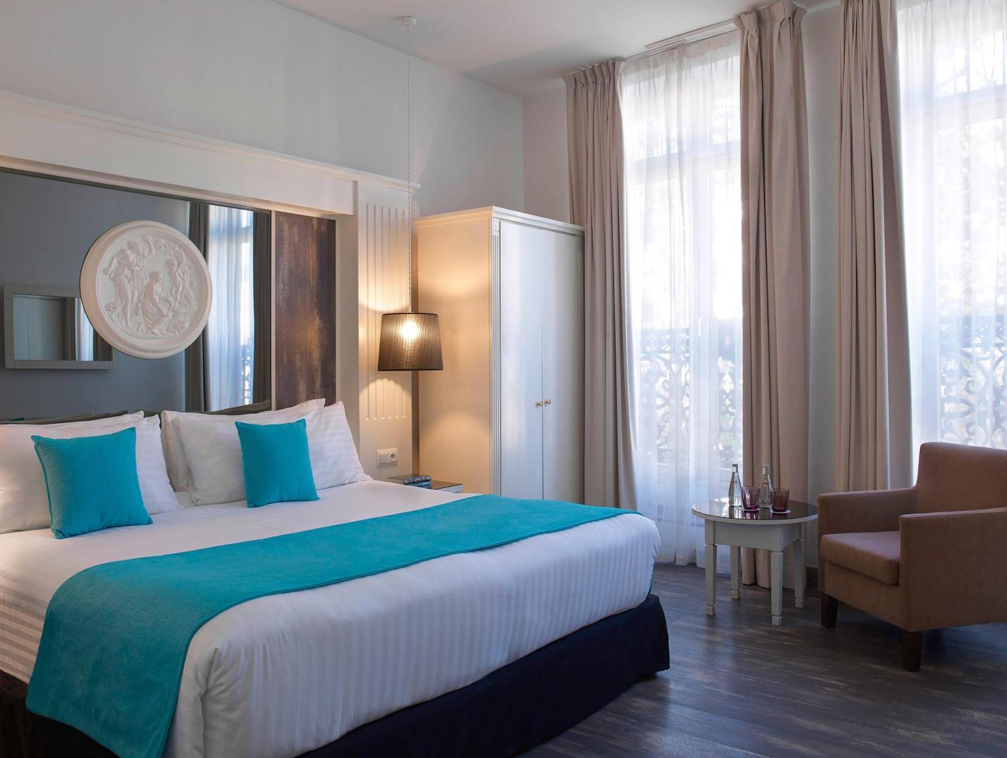 Opera Affiliated By Meliá 4*
